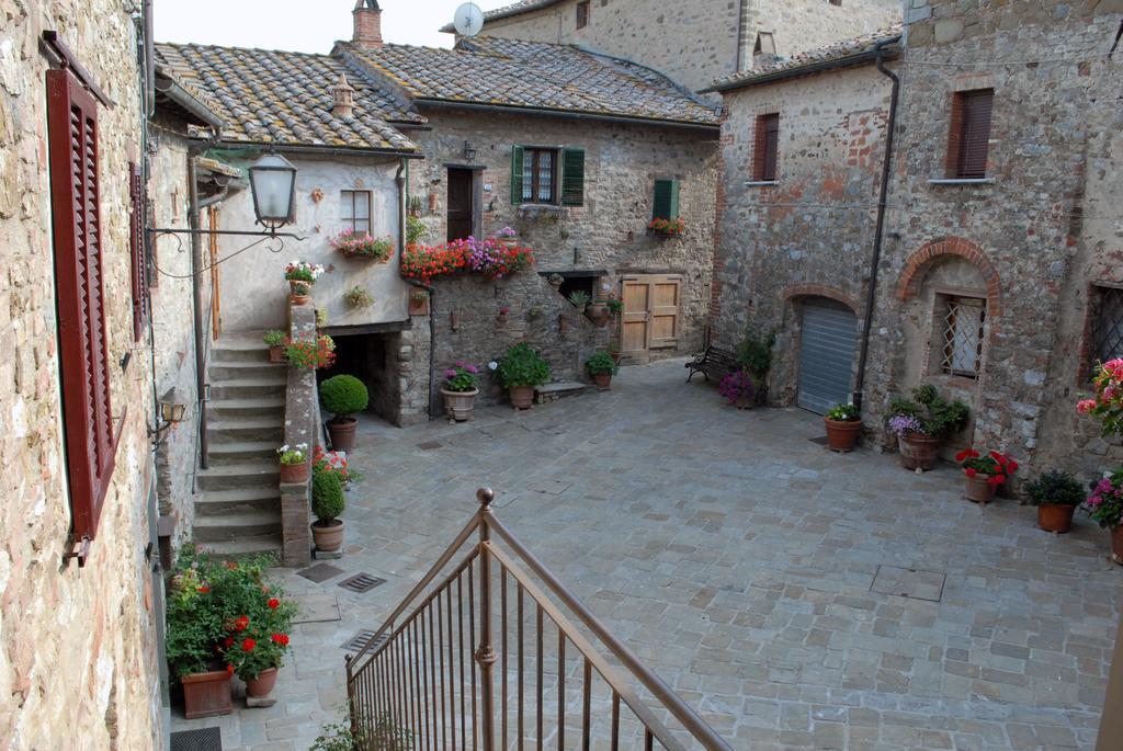 Borgo San Gusme Apartment Екстериор снимка